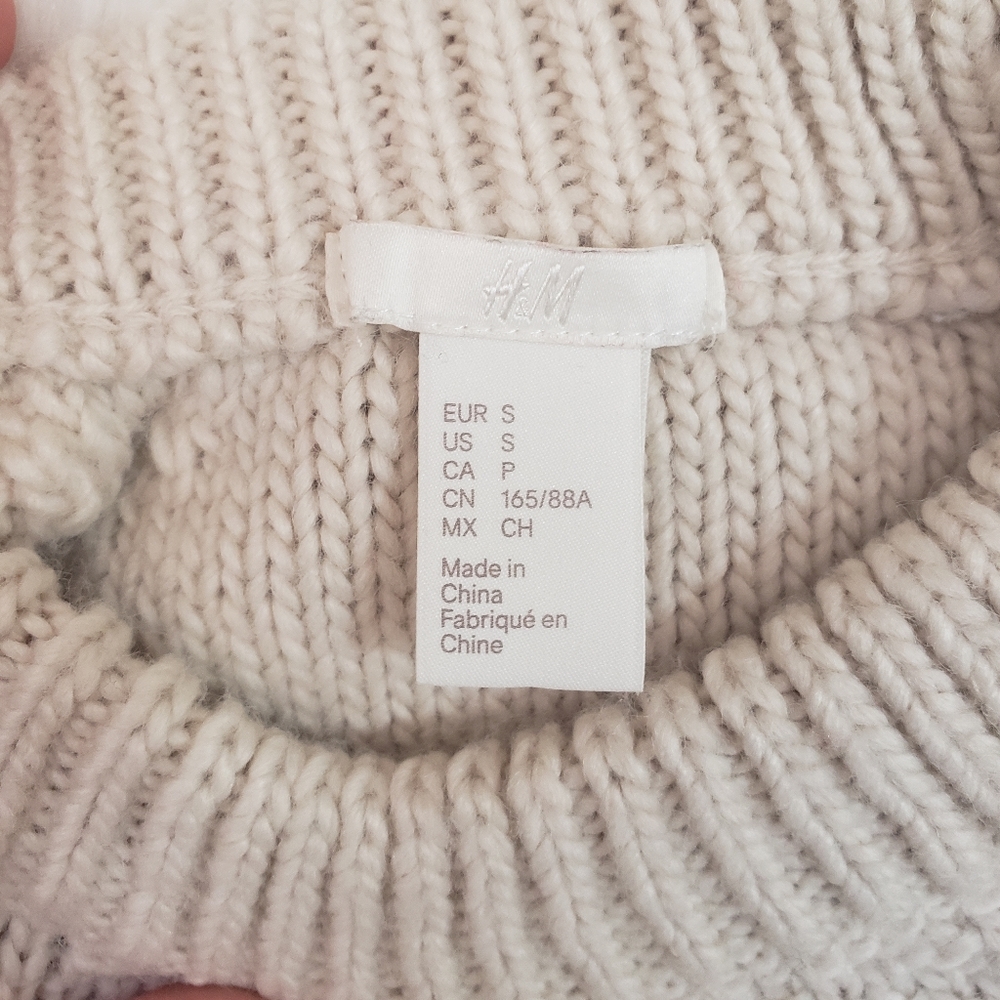 H&M cable Knit Sweater - Picture 4 of 7